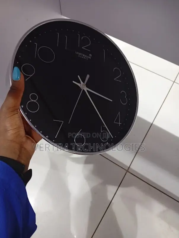 Wall Clock Spy Camera Security Surveillance