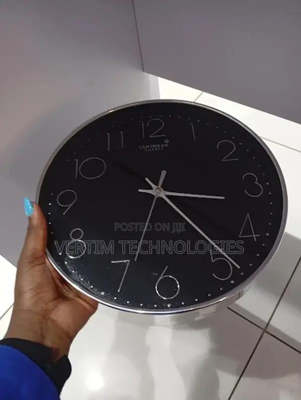 1080p Wall Clock Motion Activated Camera