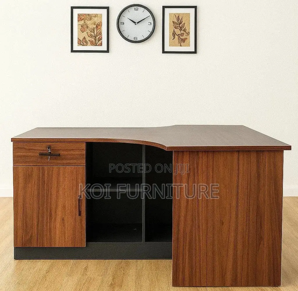 Office Chair : 140cm Curved Executive Office Desk,