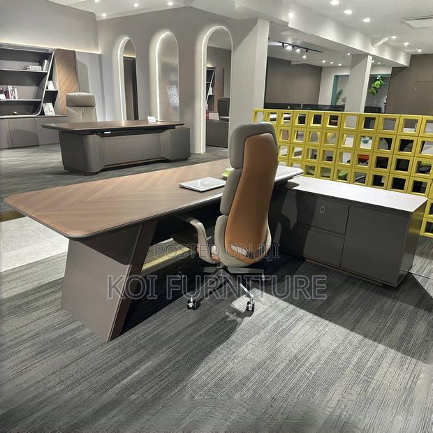 Office Desk : 1.8m Modern Luxury Executive Office Desk Set - thumbnail 8