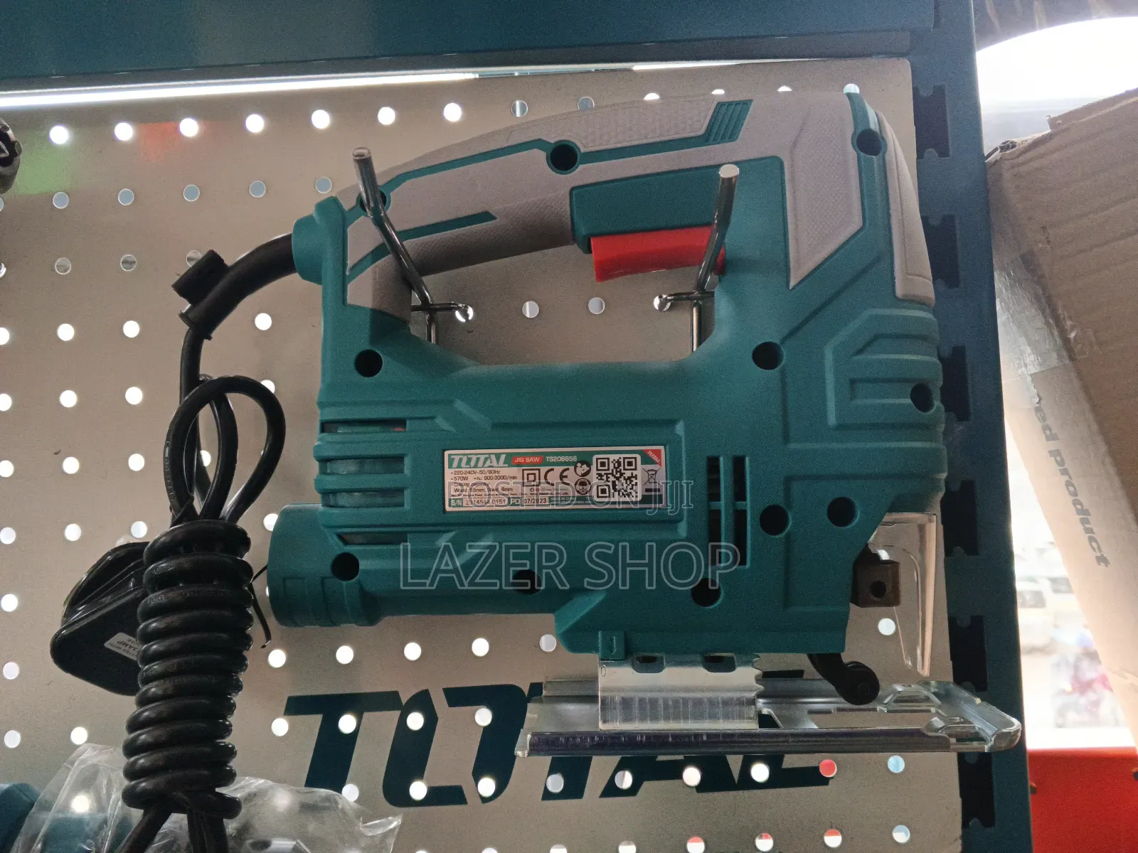 570w Total Jigsaw