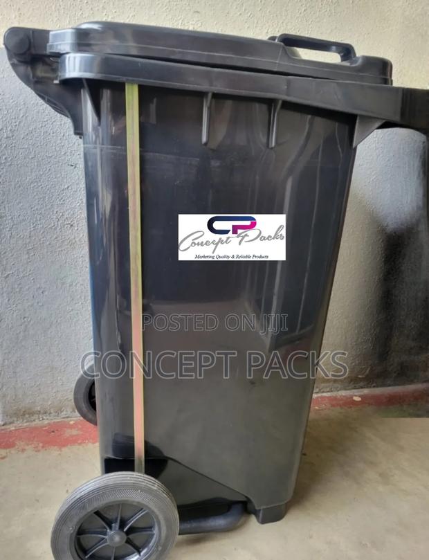 100l Black General Waste Wheelie Bin Foot Pedal. - thumbnail 2