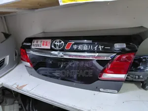 Toyota Premio 270 Boot