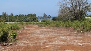 Kikambala Prime Plots On Sale 2nd Row From The Beach - main view