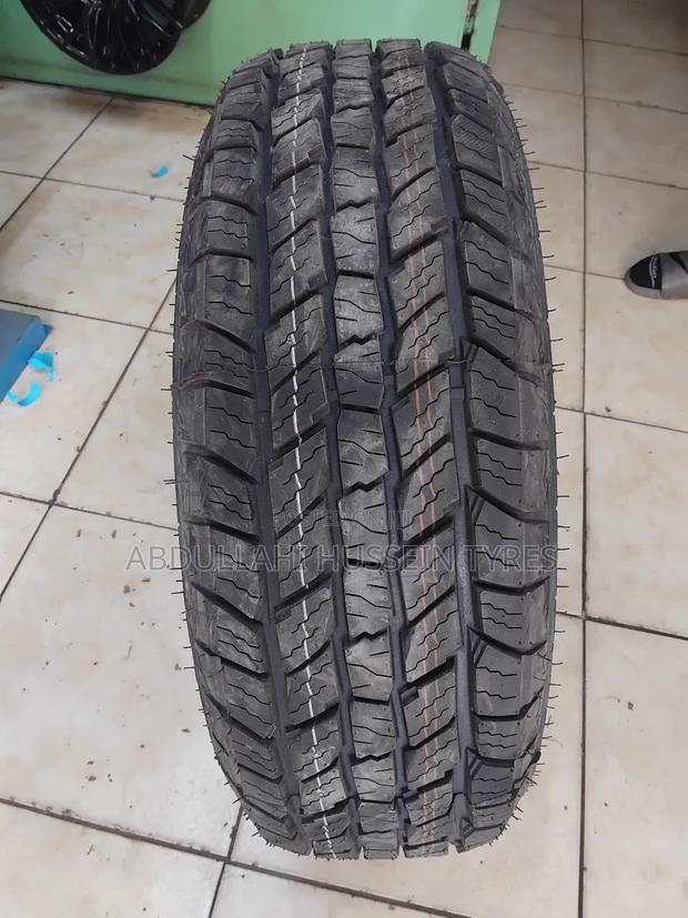 235/65 R17 Grenlander