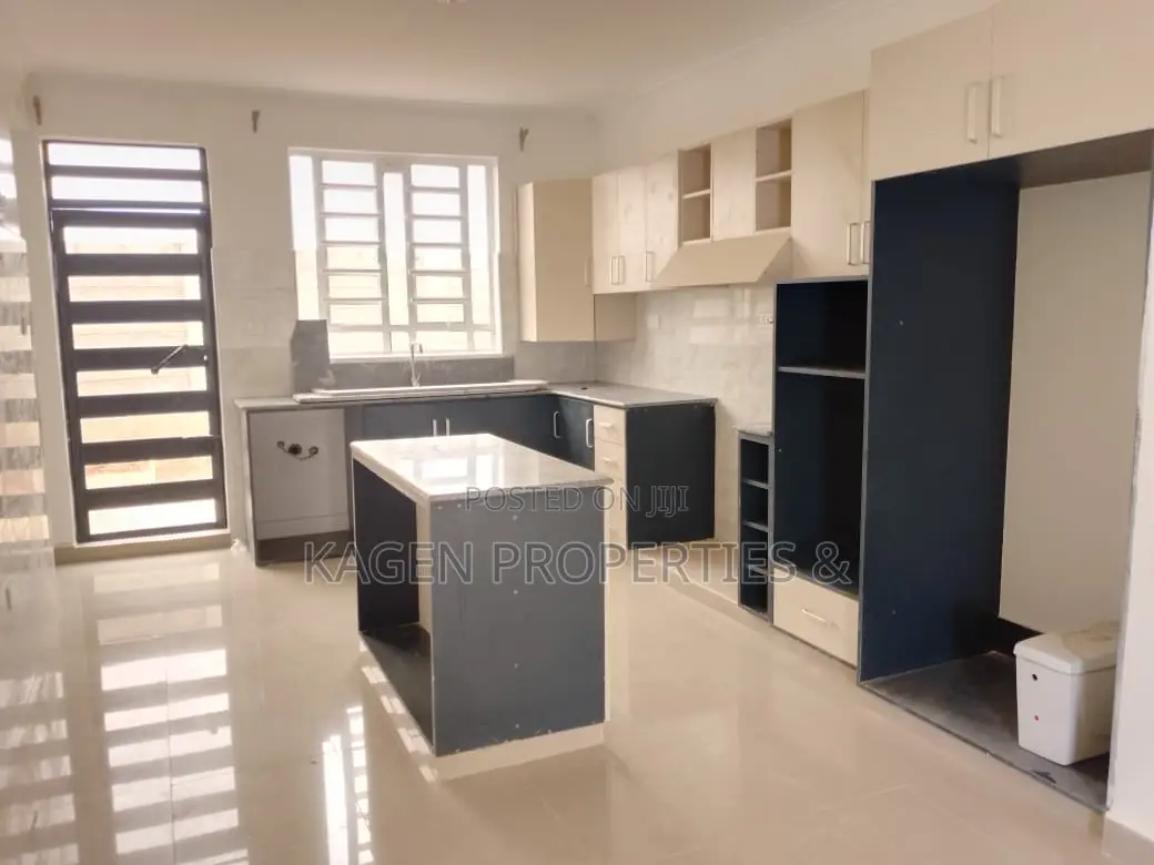4bdrm Maisonette in Kitengela for sale