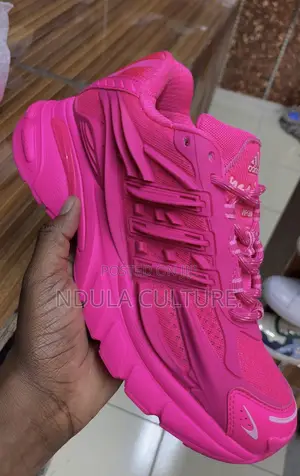 Pharrell Williams Adistar Jellyfish