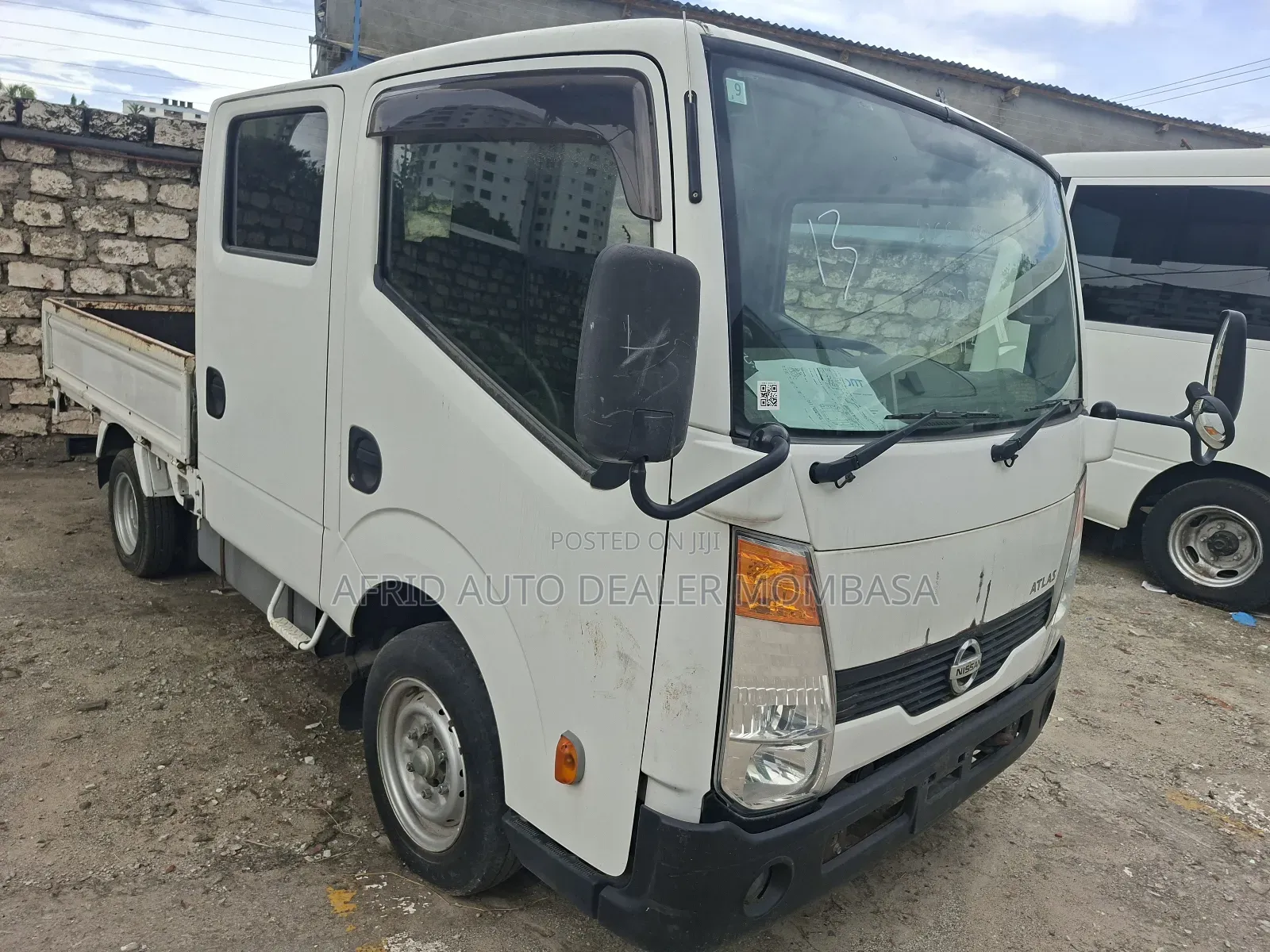 Nissan Cabstar Double Cabin