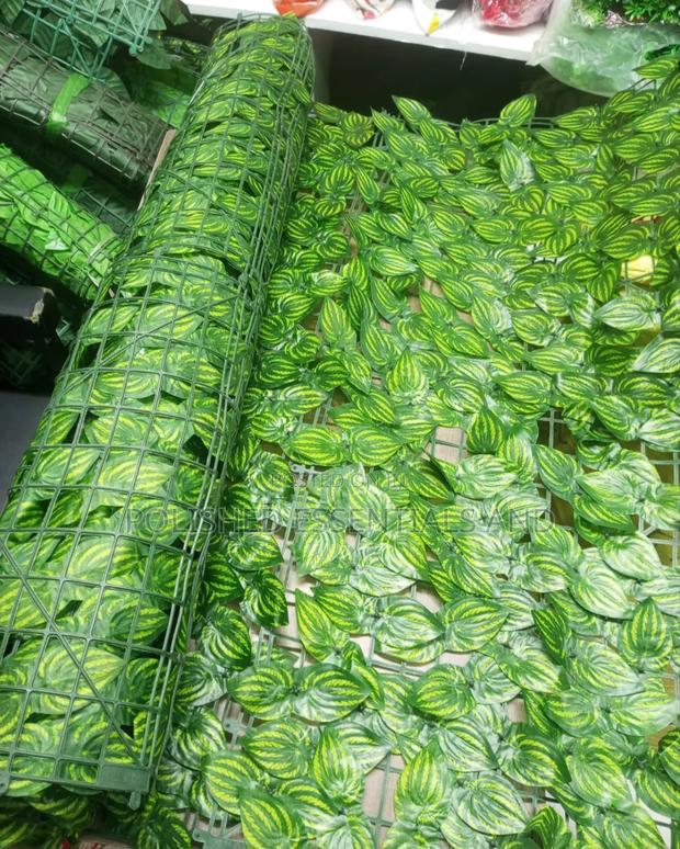 Green Leaf Artificial Plants for Decor - main view