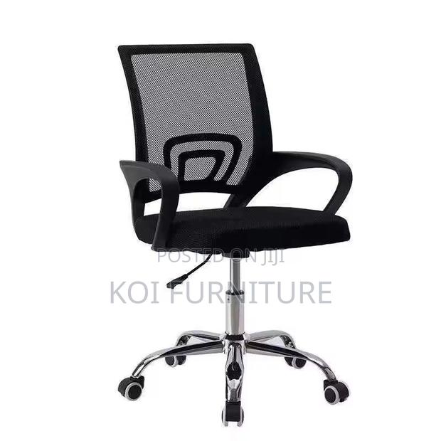 Office Chair; Basic Clerical Mesh Mid Back Chairs - thumbnail 3
