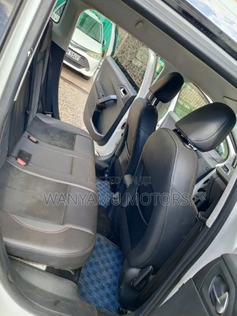 Peugeot 2008 2015 White