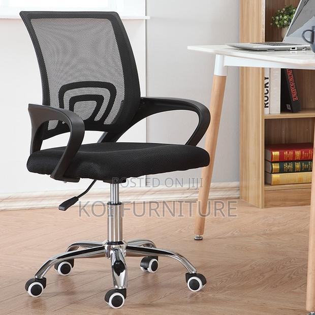 Office Chair : Ergonomic Mesh Office Chair