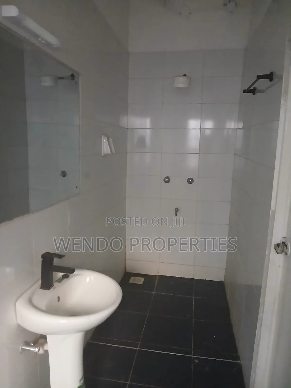 3bdrm Bungalow in Ngong CBD for rent