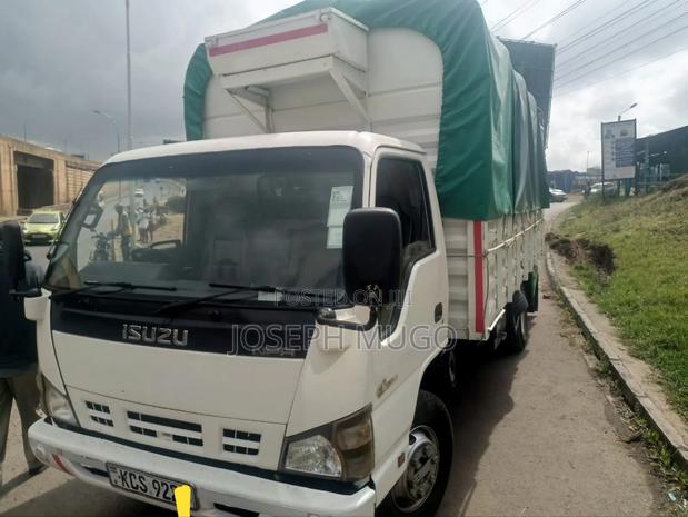 Isuzu NPR 2018 Model - main view