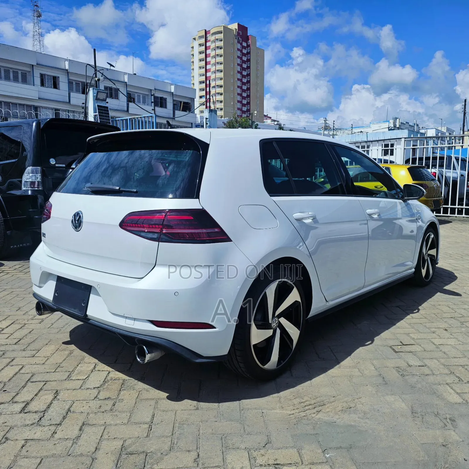 Volkswagen Golf 2018 White