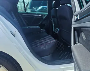 Volkswagen Golf 2018 White