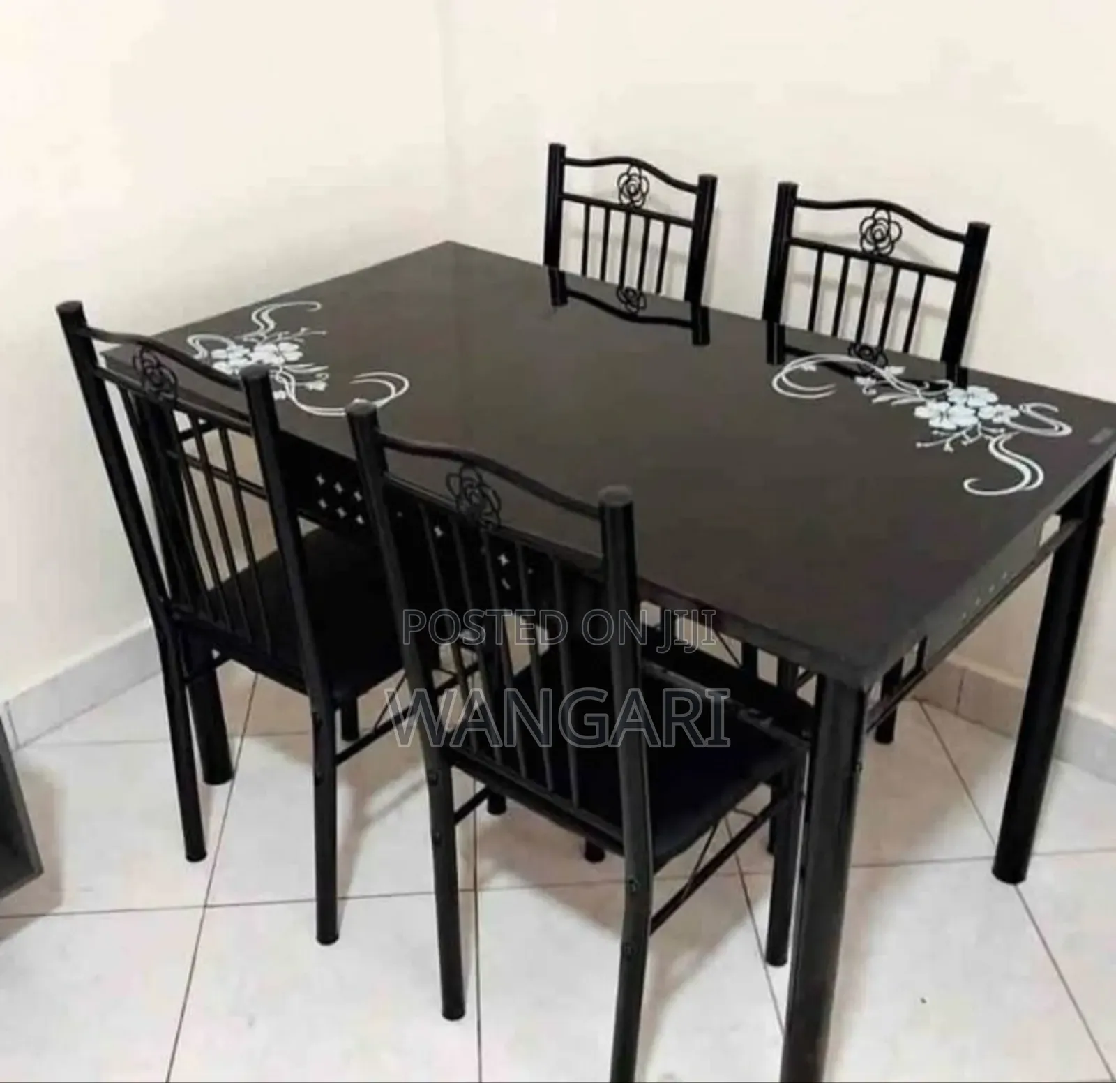 Movable Chairs Executive 4 Sitter Dinning Table