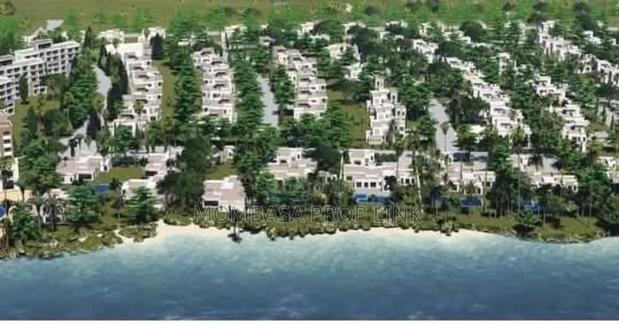 Vipingo Beachfront: 1/2 Acre 1/4 Acre Plots for Sale! - thumbnail 9