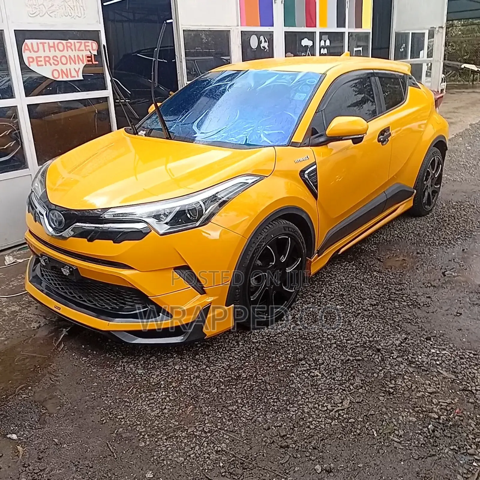 Full Ceramic Tint + Blue Chameleon Windshield Installation