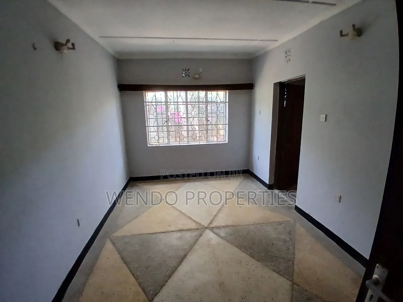 3bdrm Bungalow in Karen C for rent