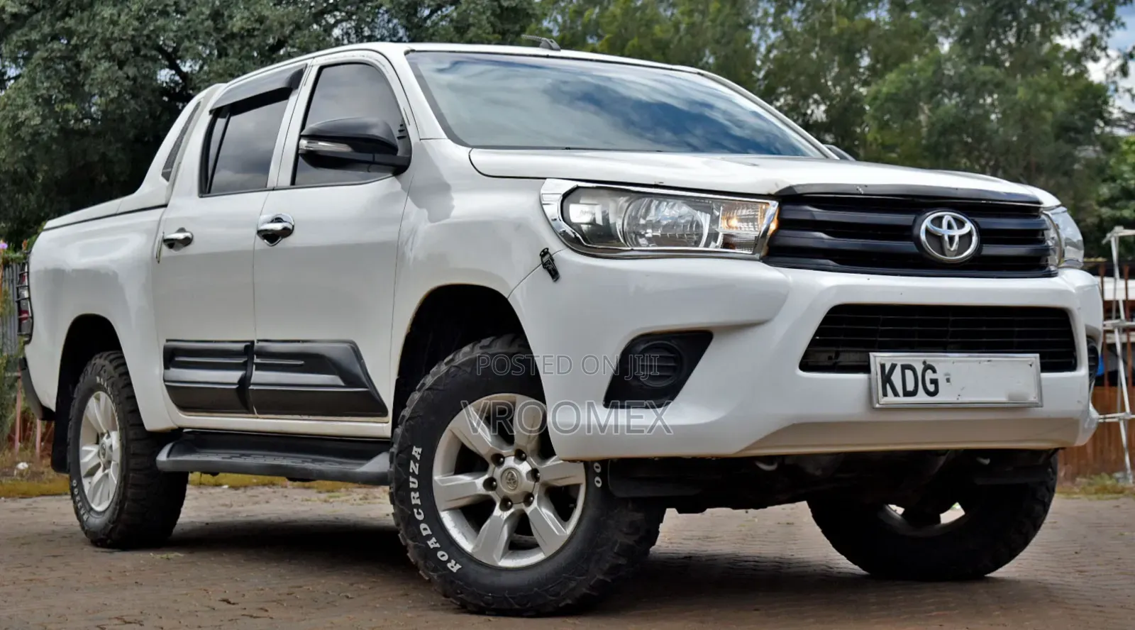 Toyota Hilux 2017 White