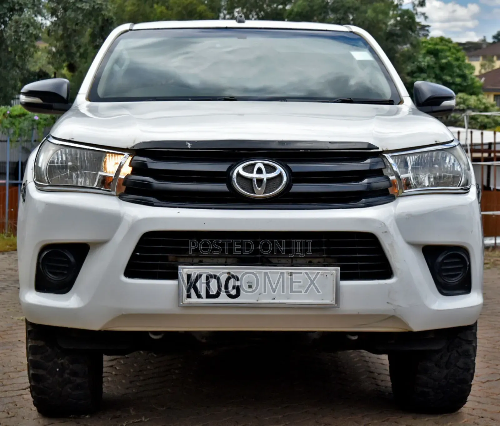 Toyota Hilux 2017 White