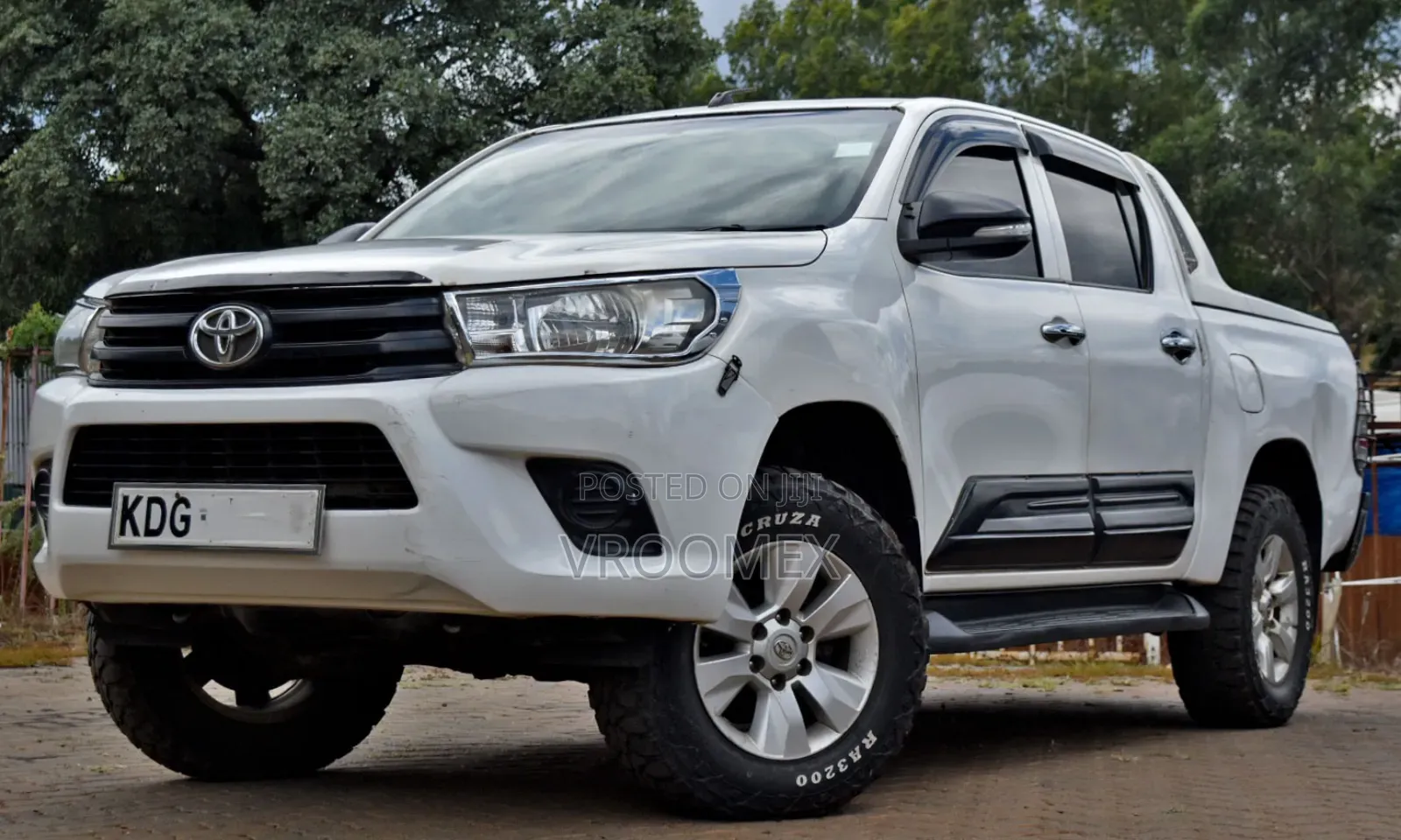 Toyota Hilux 2017 White