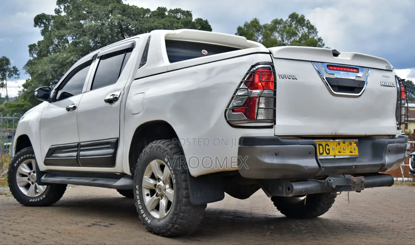 Toyota Hilux 2017 White