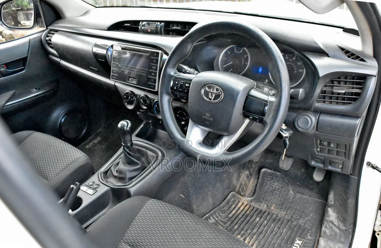Toyota Hilux 2017 White