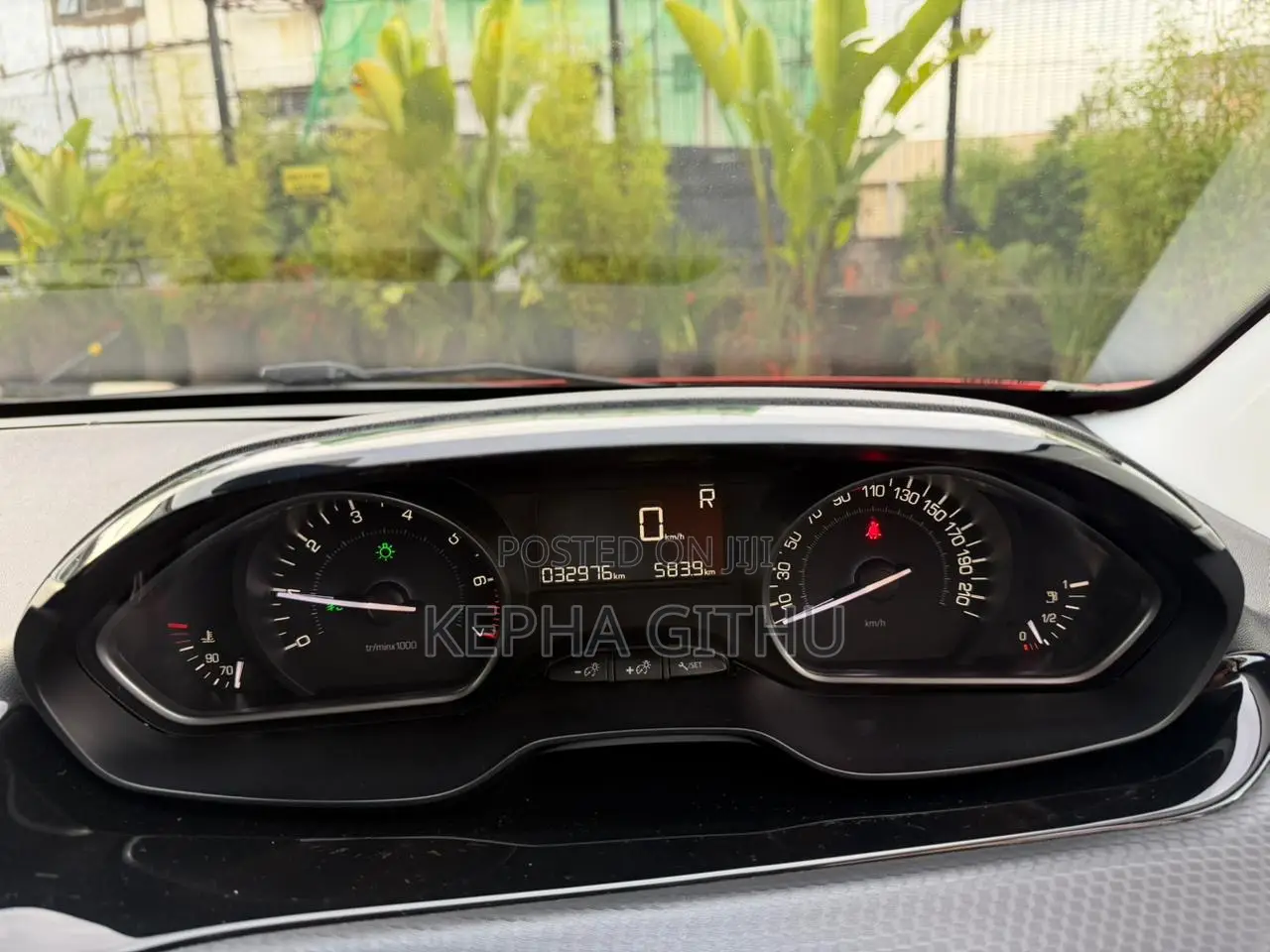 Peugeot 208 2019 Orange