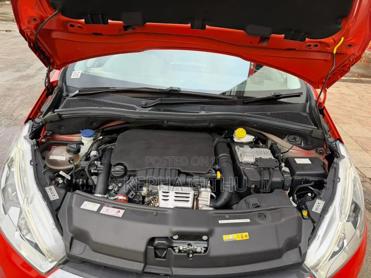 Peugeot 208 2019 Orange