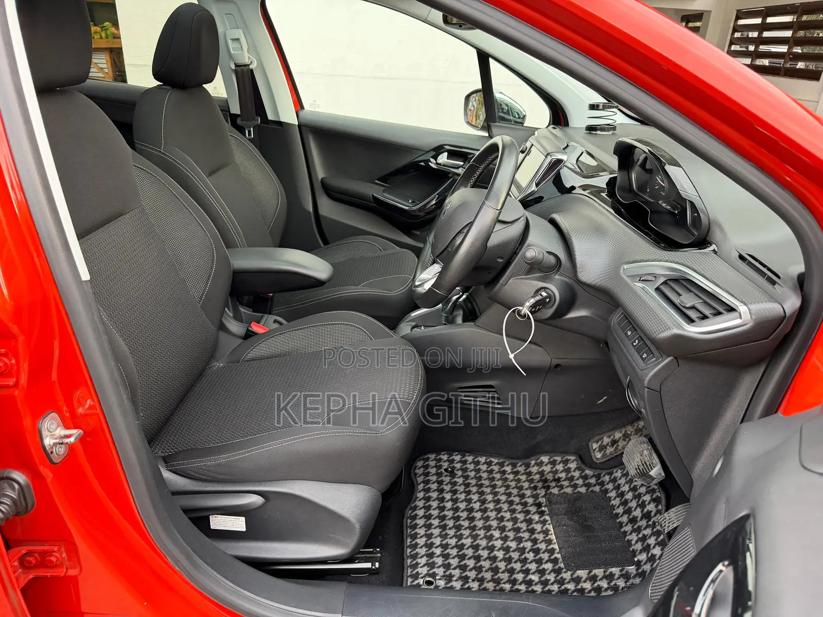 Peugeot 208 2019 Orange