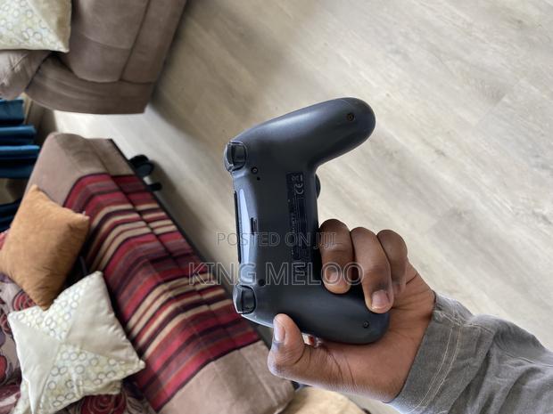 Playstation 4 Controller - main view