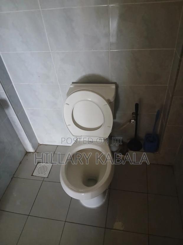 Luxurious Studio Airbnb - thumbnail 6