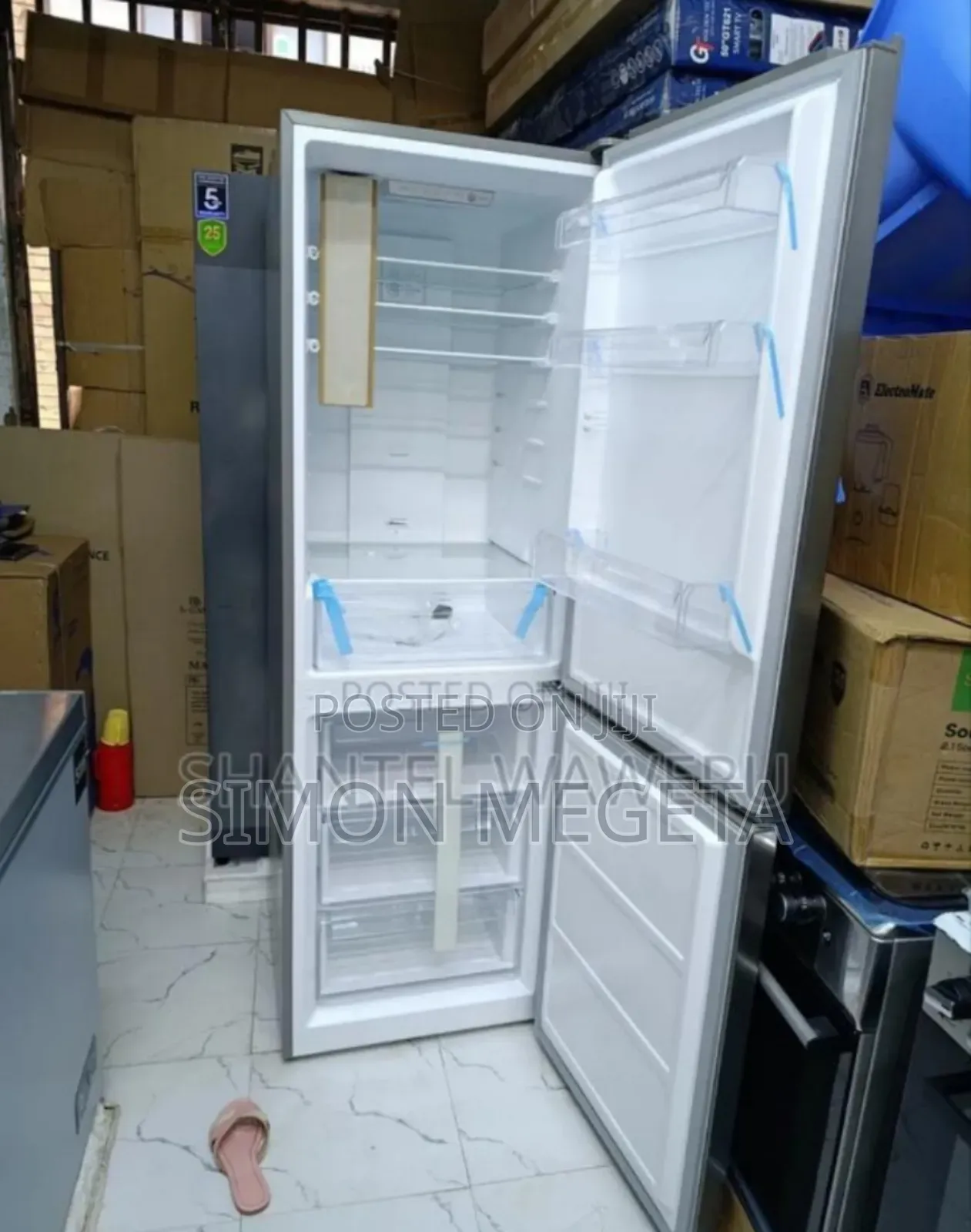 Two Doors Double Doors Roch 334litres Fridge. +Bottom Freezers