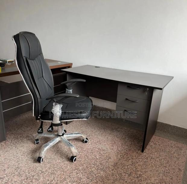 Executive Chair and Study Desk
