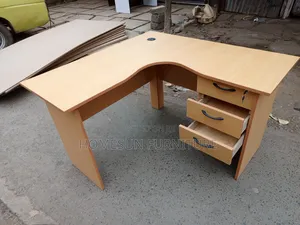 L-Shape Study Desk/ Office Desk