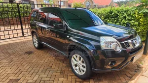Nissan X-Trail 2.0 Petrol XE 2012 Black