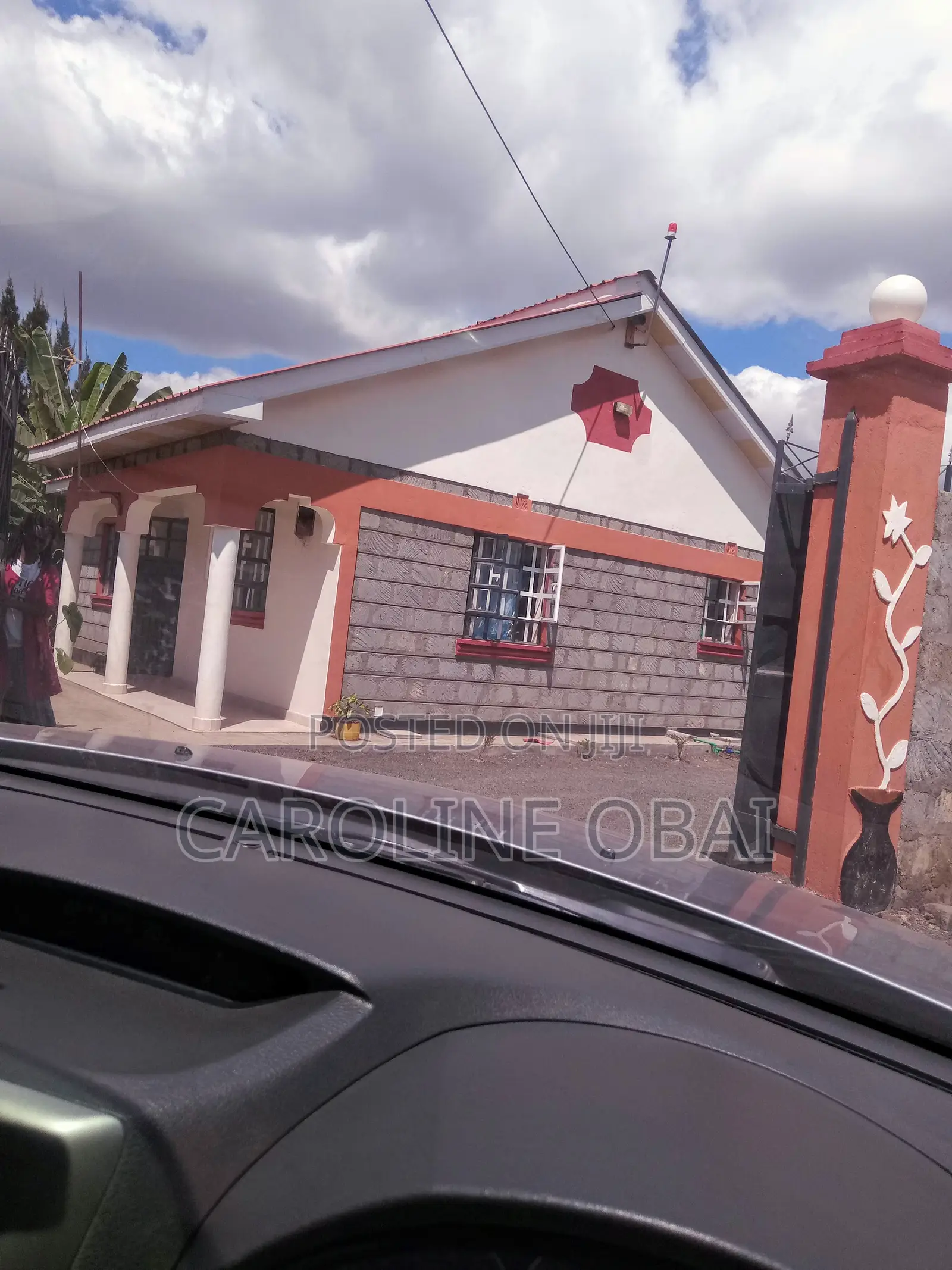 3bdrm Bungalow in Matasia for sale