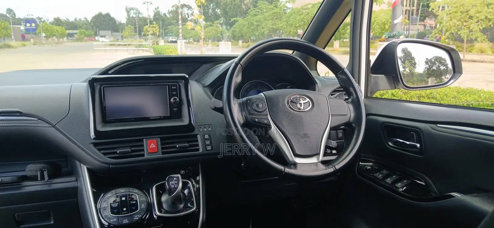 Toyota Noah Car Hire With Driver