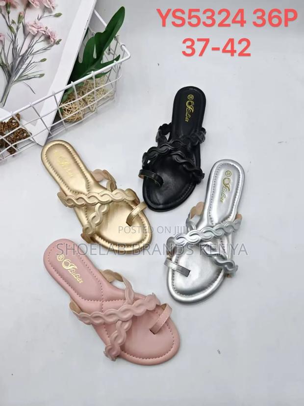 Sandals at Wholesale - thumbnail 13
