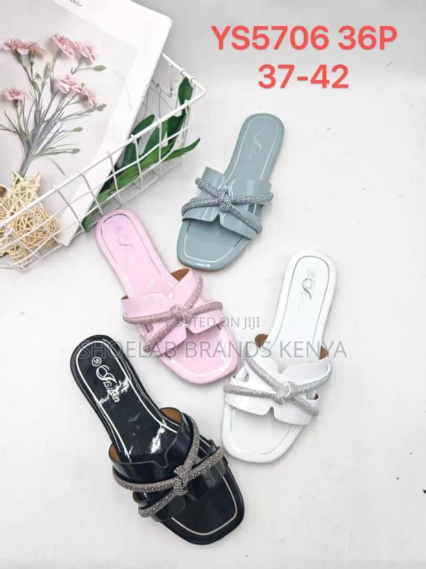Sandals at Wholesale - thumbnail 18