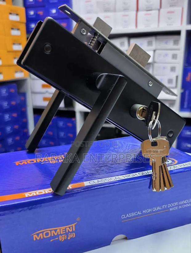 Black Moment Lock - main view