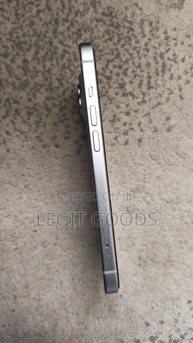 Apple iPhone 15 256 GB Blue - thumbnail 4