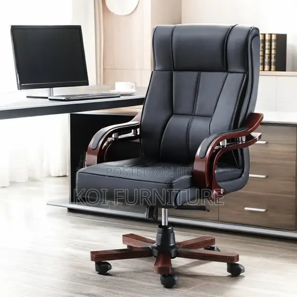Office Chair : Black Leather Bliss Executive Office Seat
