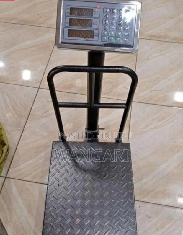 Restocked 200 Kilogrammes Weighing Scale - main view