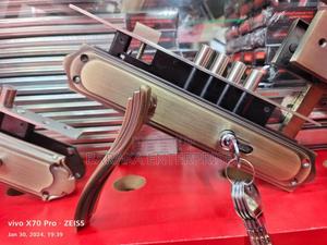 Twisted Handle Super Fealty Steel Door Lock - thumbnail 2