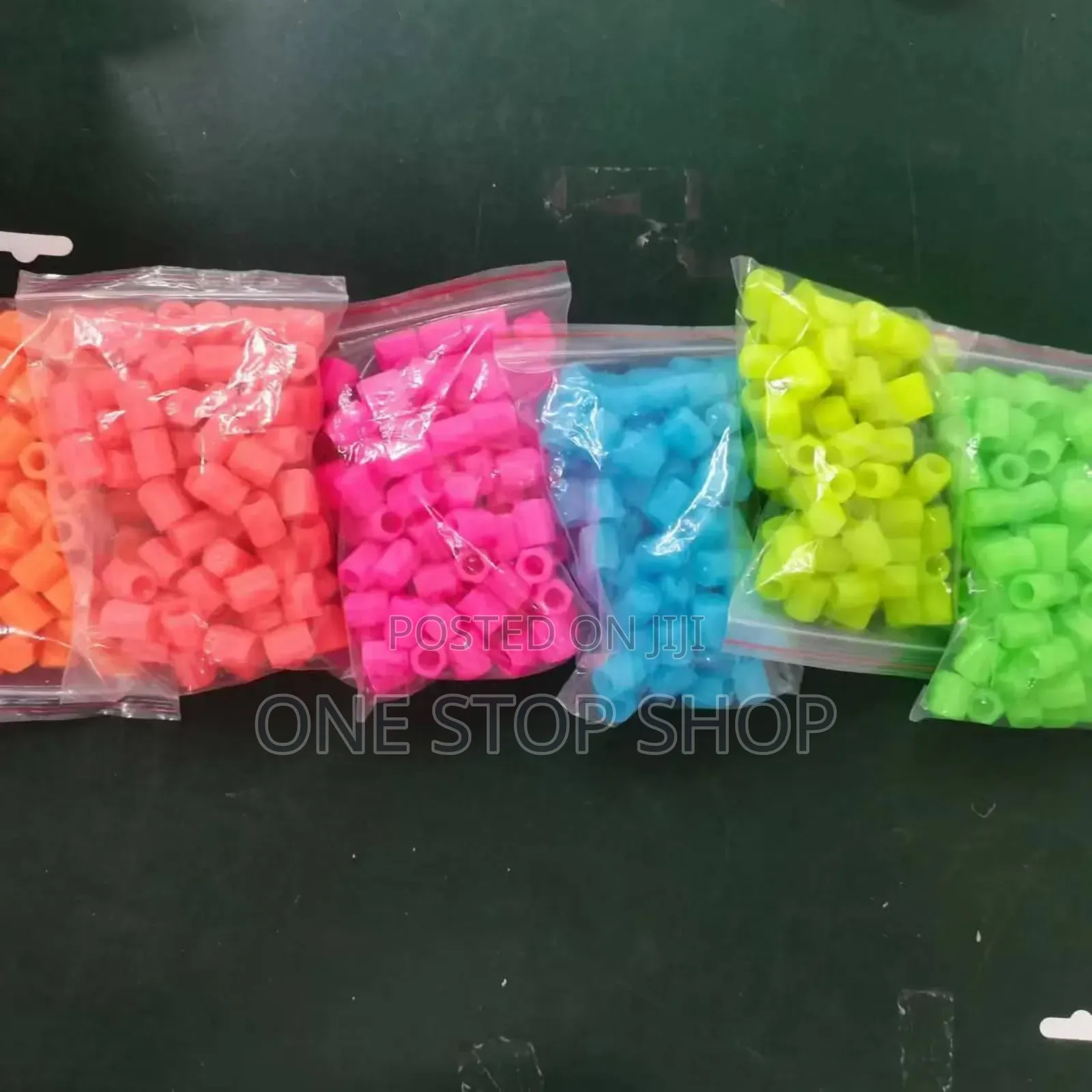 4pcs Night Glowing Universal Rim Valve Nozzle Capsin Different Colors
