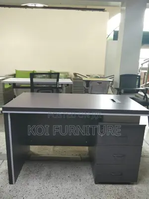 Office Desk : 1400mm Executive Wooden Office Desk With Drawers