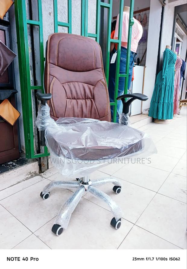 Leather Chair 